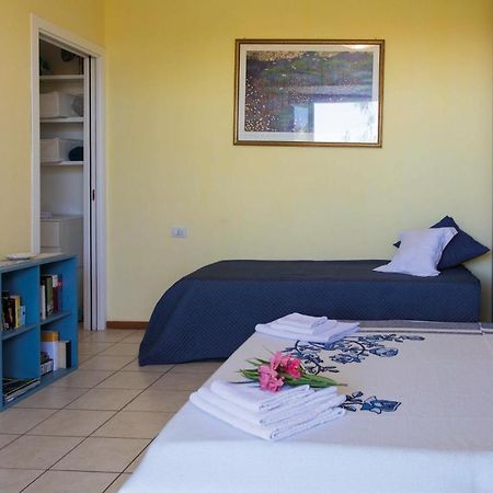 לינה וארוחת בוקר צ'יביטאנובה מארקה Casa "La Conchiglia" מראה חיצוני תמונה
